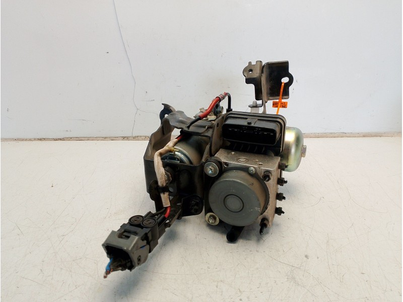 Recambio de abs para toyota c-hr referencia OEM IAM 4405010010  