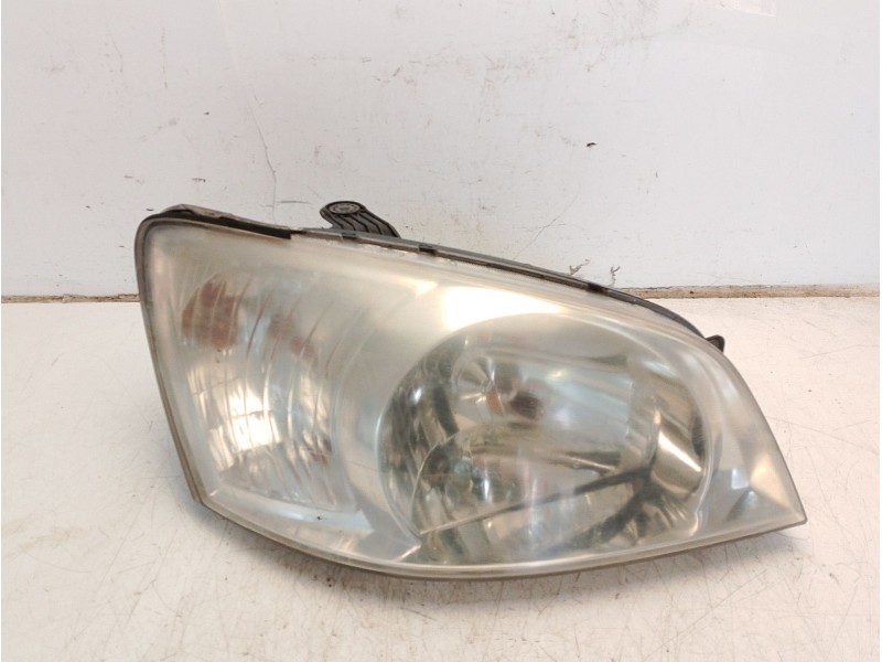 Recambio de faro derecho para hyundai getz (tb) 1.5 crdi referencia OEM IAM 921201C010  