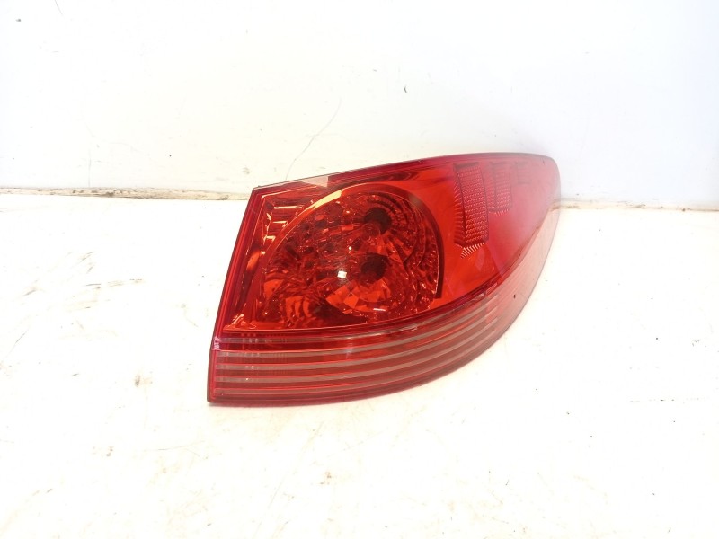 Recambio de piloto trasero derecho para peugeot 607 (s2) referencia OEM IAM 6351CF  