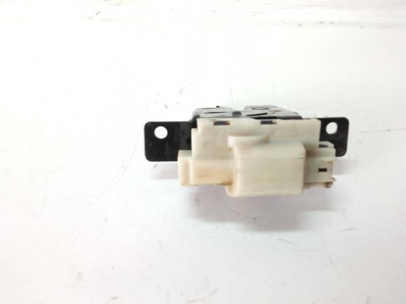 Recambio de cerradura maletero / porton para renault clio iii confort dynamique referencia OEM IAM 8200076240E 8200076240E 