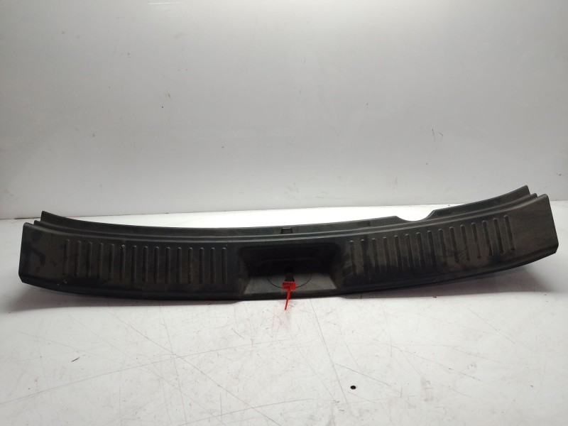 Recambio de revestimiento delantero maletero para kia sorento referencia OEM IAM 857702P500VA 857752P500 