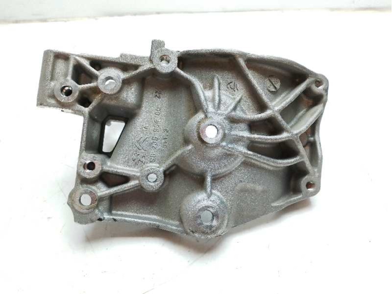 Recambio de soporte alternador para peugeot 308 access referencia OEM IAM 9823598480  