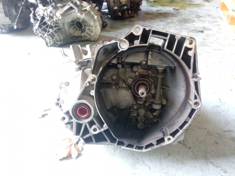 Recambio de caja cambios para opel combo d kasten l2h1 2,4t referencia OEM IAM CASCO  