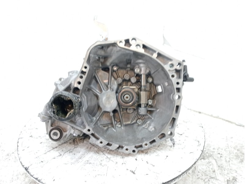 Recambio de caja cambios para toyota aygo x-cite referencia OEM IAM 303000H070 MTM 