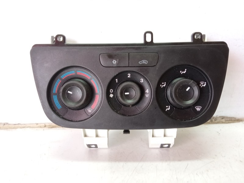 Recambio de mando calefaccion / aire acondicionado para fiat doblo active referencia OEM IAM 735605075 011815006709 