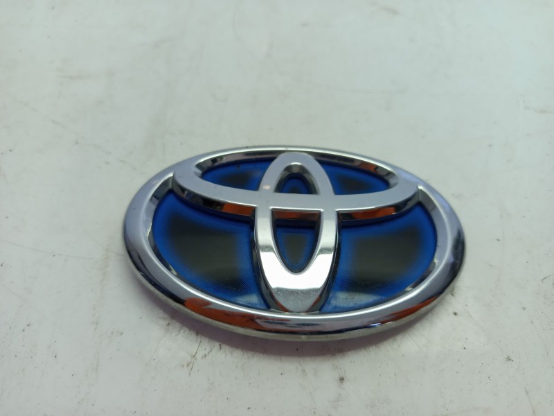 Recambio de molduras traseras para toyota c-hr referencia OEM IAM 75403F4010  