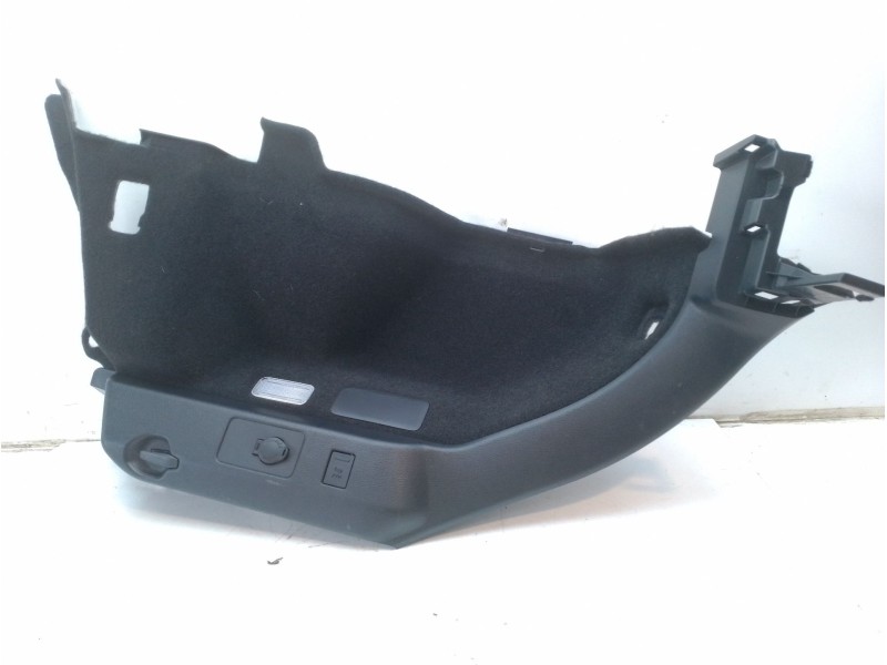 Recambio de molduras traseras para lexus ux (za10) referencia OEM IAM 6474076170C0  