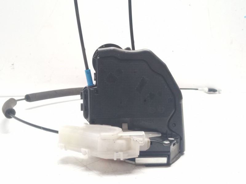 Recambio de cerradura puerta trasera izquierda para toyota c-hr referencia OEM IAM 69060F4010  
