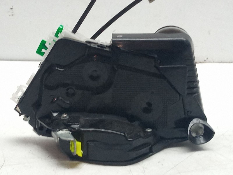 Recambio de cerradura puerta delantera izquierda para toyota yaris cross (mxp_) 1.5 (mxpb10) referencia OEM IAM 69040K0040  