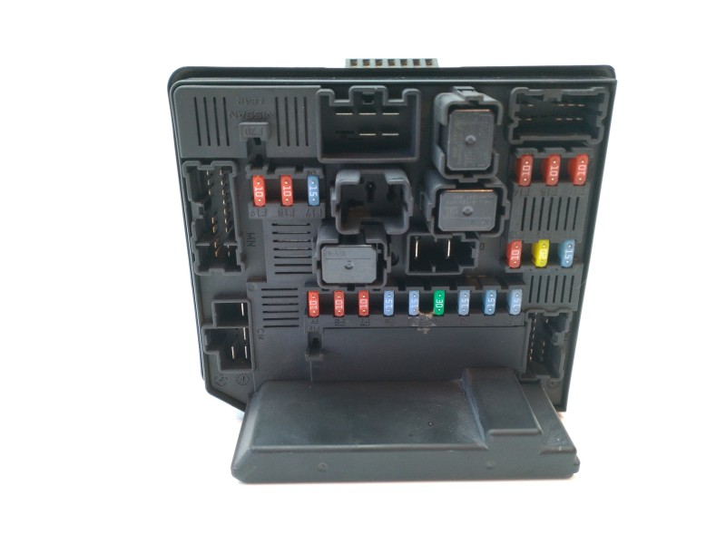 Recambio de caja reles / fusibles para nissan qashqai (j10) 2.0 16v cat referencia OEM IAM 284B7JD000  