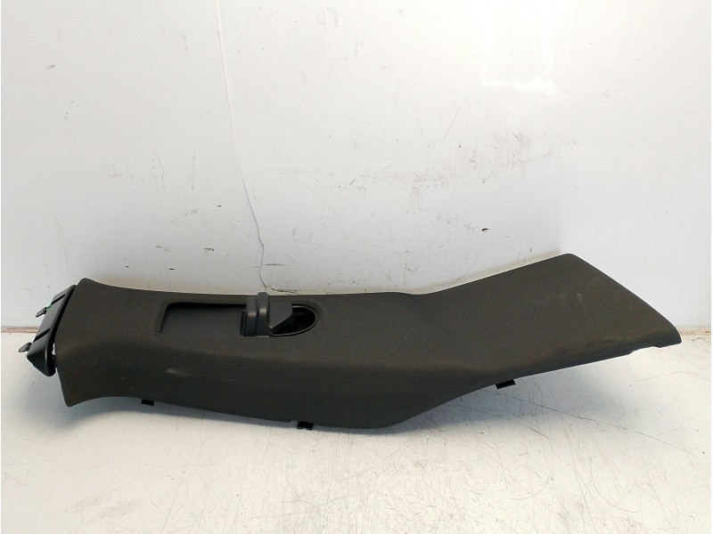 Recambio de moldura para mercedes-benz cla shooting brake (x117) cla 200 cdi / d (117.908) referencia OEM IAM A1176905800  