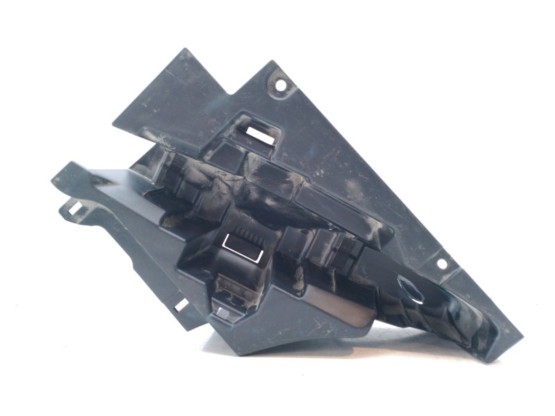 Recambio de moldura para toyota rav 4 executive hybrid referencia OEM IAM 6499742060  