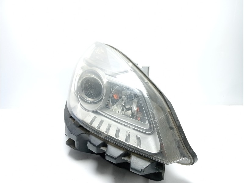 Recambio de faro derecho para renault scenic ii confort authentique referencia OEM IAM 8200479716  