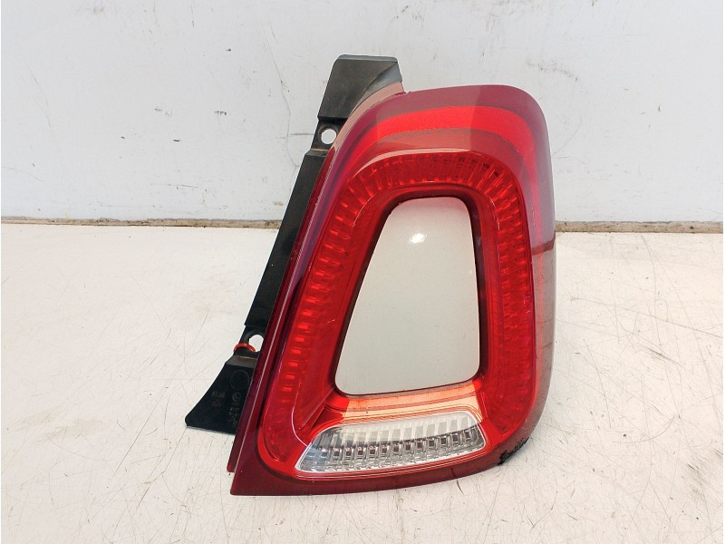 Recambio de piloto trasero derecho para fiat 500 (312_) 1.2 (312axa1a) referencia OEM IAM 52007422  