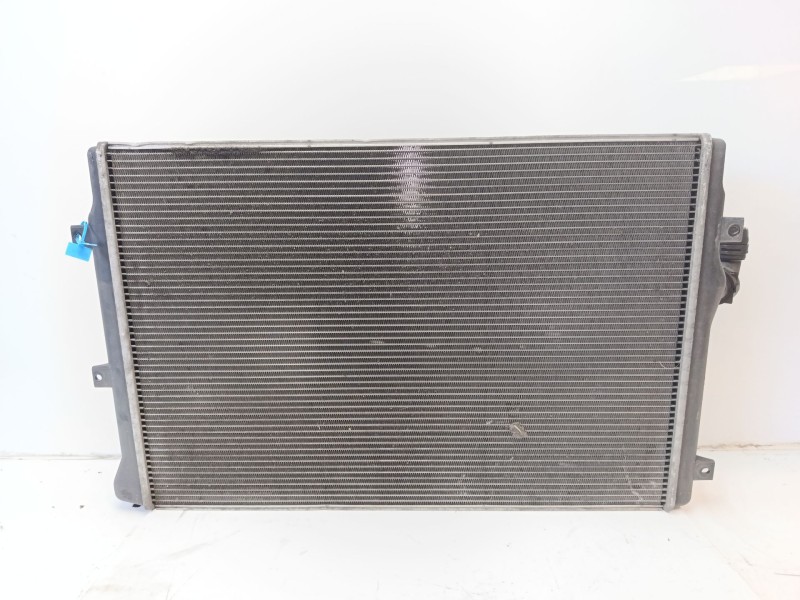 Recambio de radiador agua para volkswagen passat b6 (3c2) 2.0 tdi referencia OEM IAM 3C0121253K  