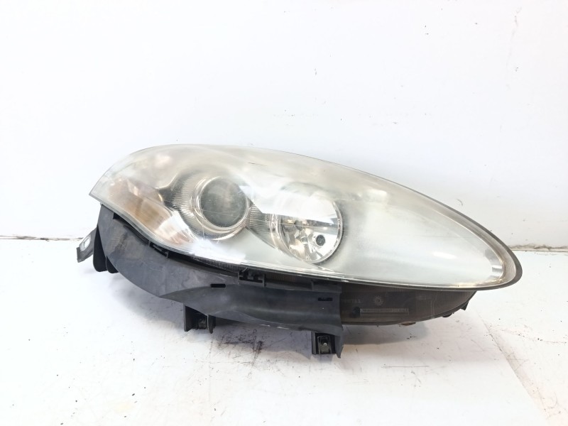 Recambio de faro derecho para fiat bravo ii (198_) 1.9 d multijet (198axb1a) referencia OEM IAM 51757534  