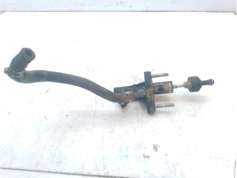 Recambio de bombin embrague para toyota yaris referencia OEM IAM 314200D160  314200D190
