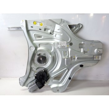 ELEVALUNAS DELANTERO DERECHO 824602S000 82480V2Y000 