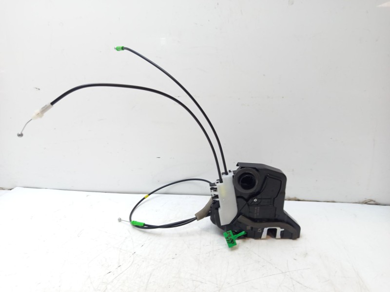 Recambio de cerradura puerta trasera derecha para toyota c-hr (_x1_) 1.8 hybrid (zyx10_, zyx11_) referencia OEM IAM 69050F4130  