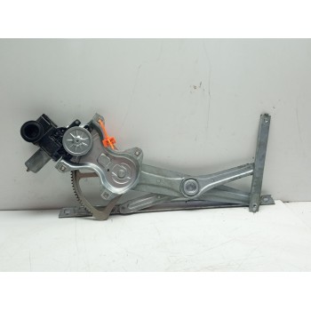 ELEVALUNAS DELANTERO IZQUIERDO 69820F4010 