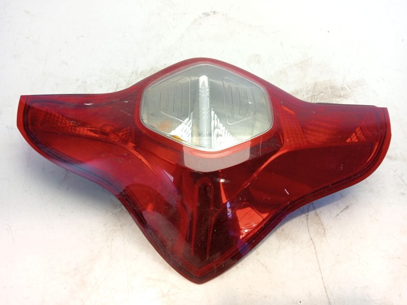 Recambio de piloto trasero izquierdo para dacia lodgy (js_) 1.6 lpg referencia OEM IAM 265558016R  