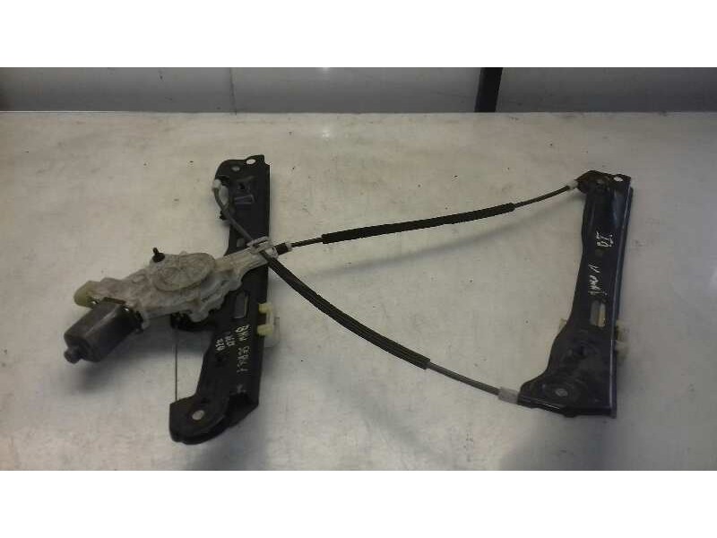 Recambio de elevalunas delantero derecho para bmw serie 1 berlina (e81/e87) 118i referencia OEM IAM 7067796S 138466E 