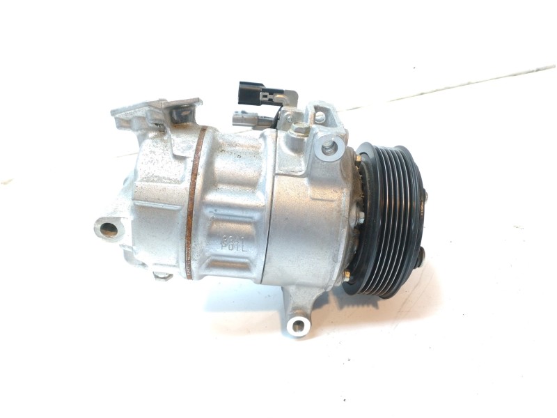 Recambio de compresor aire acondicionado para renault arkana arkana tr (ljl) referencia OEM IAM 926006UB0A  