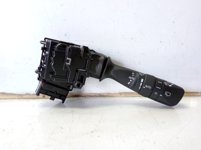 Recambio de mando limpia para toyota auris touring sports (e18) hybrid feel! referencia OEM IAM 0267017F858  