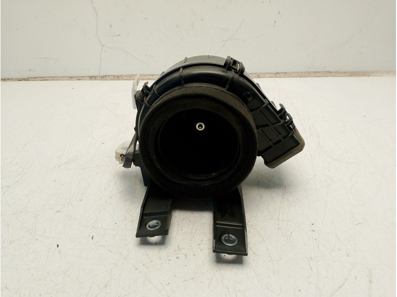Recambio de motor calefaccion para toyota c-hr referencia OEM IAM G923047050  