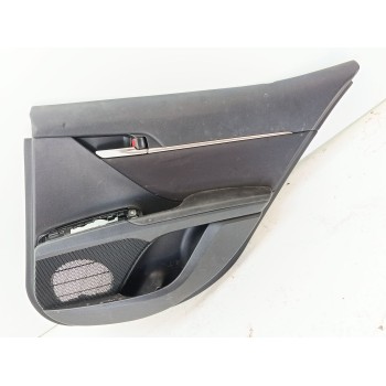 GUARNECIDO PUERTA TRASERA DERECHA 6763033F80C4 67787X1409