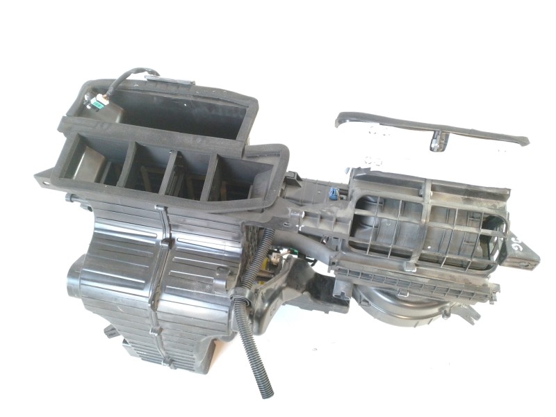 Recambio de calefaccion entera normal para hyundai ix35 comfort 2wd referencia OEM IAM 971002Y010  