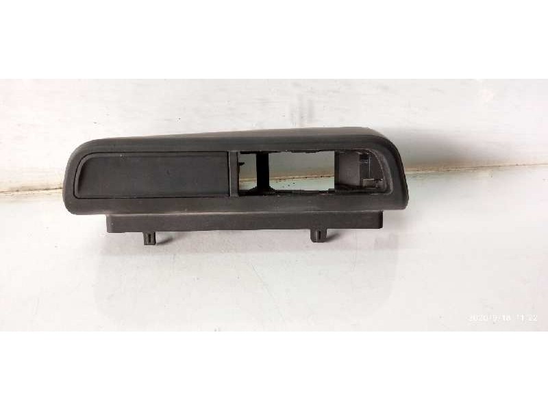 Recambio de moldura para audi a1 sportback (8xa) ambition referencia OEM IAM 8X1857851LHD  