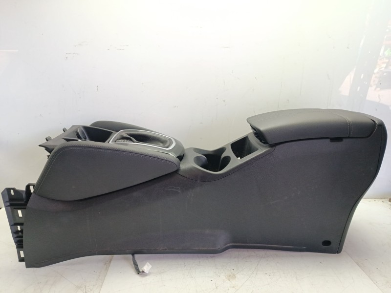 Recambio de consola central para nissan qashqai ii (j11, j11_) 1.3 dig-t referencia OEM IAM 96910HV51D  