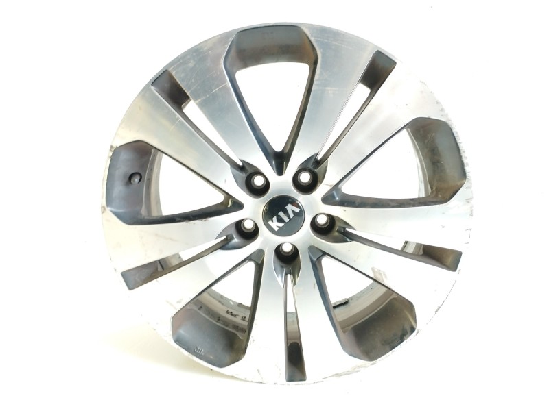 Recambio de llanta para kia sportage emotion 4x4 referencia OEM IAM 529103U300  