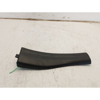 MOLDURA A1766800274 