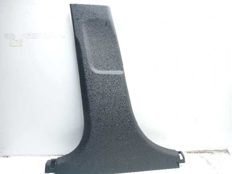 Recambio de moldura para kia ceed business referencia OEM IAM 85835J7001WK  