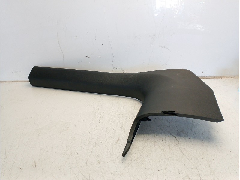 Recambio de moldura para audi a4 b9 avant (8w5, 8wd) 35 tdi mild hybrid referencia OEM IAM 8W1867272A4PK  