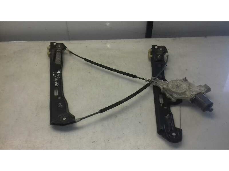 Recambio de elevalunas delantero izquierdo para bmw serie 1 berlina (e81/e87) 118i referencia OEM IAM 7067795S 7138465E 