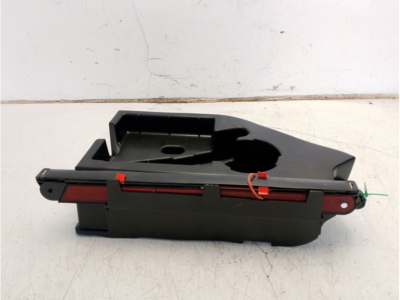 Recambio de moldura para mercedes-benz cla shooting brake (x117) cla 200 cdi / d (117.908) referencia OEM IAM A2468900300  