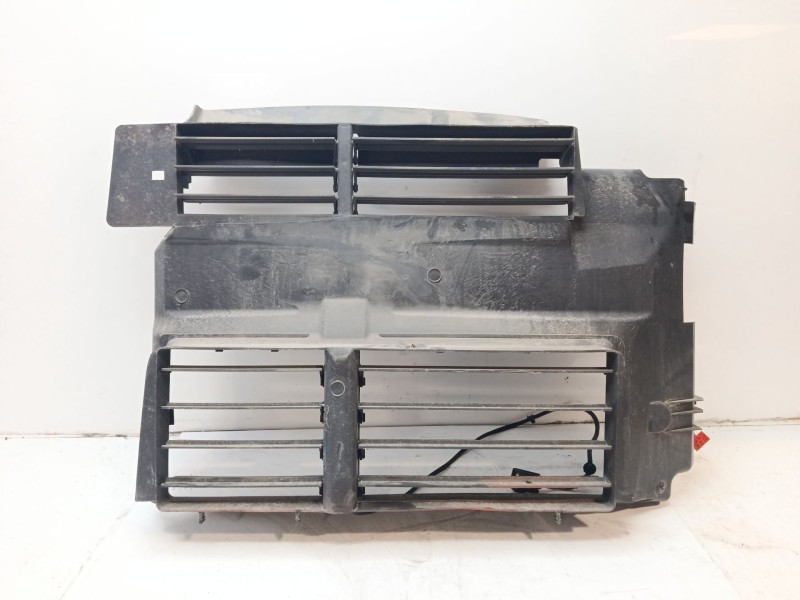 Recambio de molduras delanteras para ford focus turn. (cb8) titanium referencia OEM IAM 1789172  