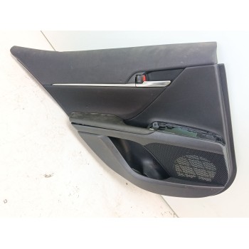GUARNECIDO PUERTA TRASERA IZQUIERDA 6764033F80C4 67788X1408