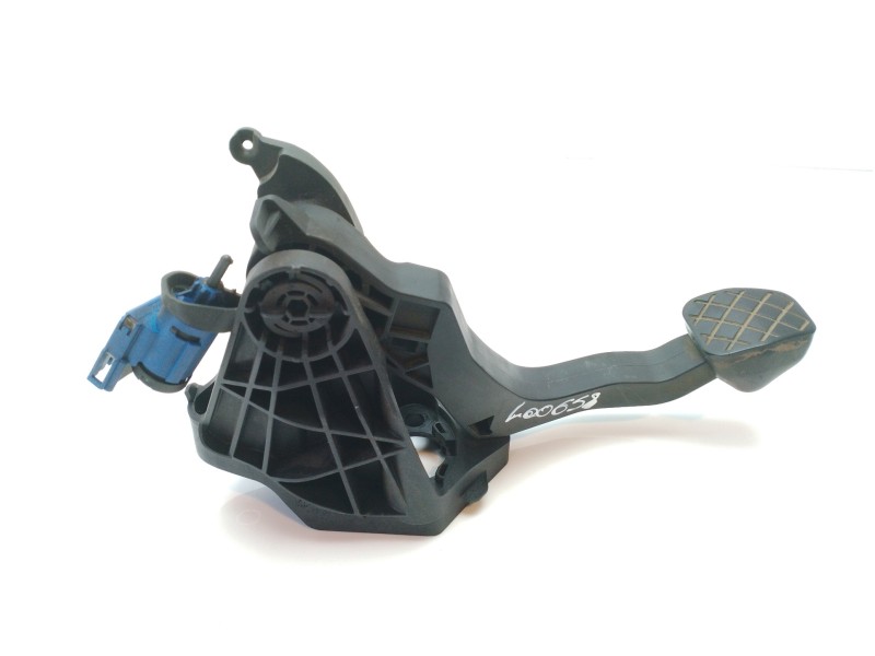 Recambio de pedal embrague para volkswagen polo (6r1) advance referencia OEM IAM 6R1721059S  