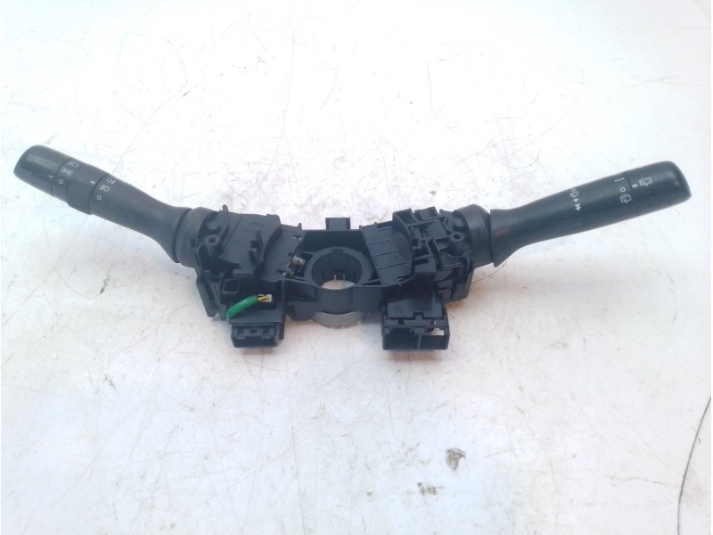 Recambio de mando multifuncion para toyota yaris referencia OEM IAM 846520D180 / 841400D300  