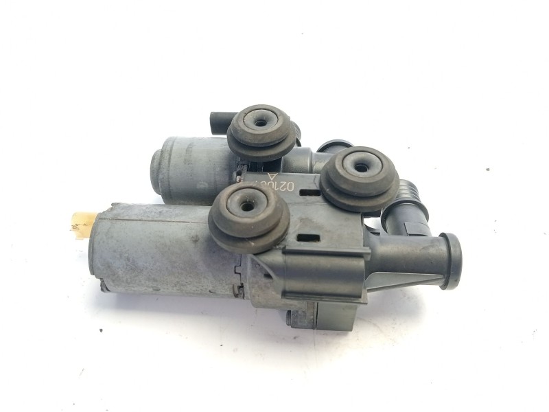 Recambio de valvula intercambio de calefaccion para bmw 3 compact (e46) 316 ti referencia OEM IAM 64118369807  