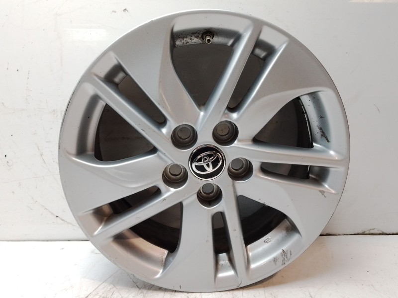 Recambio de llanta para toyota yaris referencia OEM IAM 42611K0030  