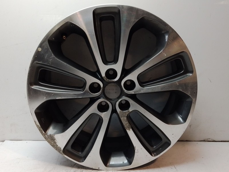 Recambio de llanta para kia sorento referencia OEM IAM 529102P290 529101U390 529102P290