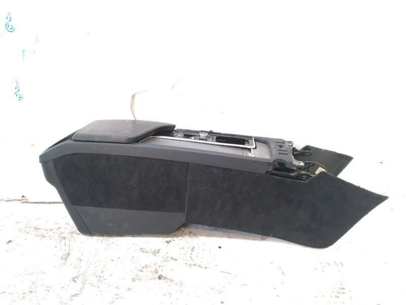Recambio de apoyabrazos central para volvo xc90 2.0 turbo cat referencia OEM IAM 31694315 2598564-CHAC 