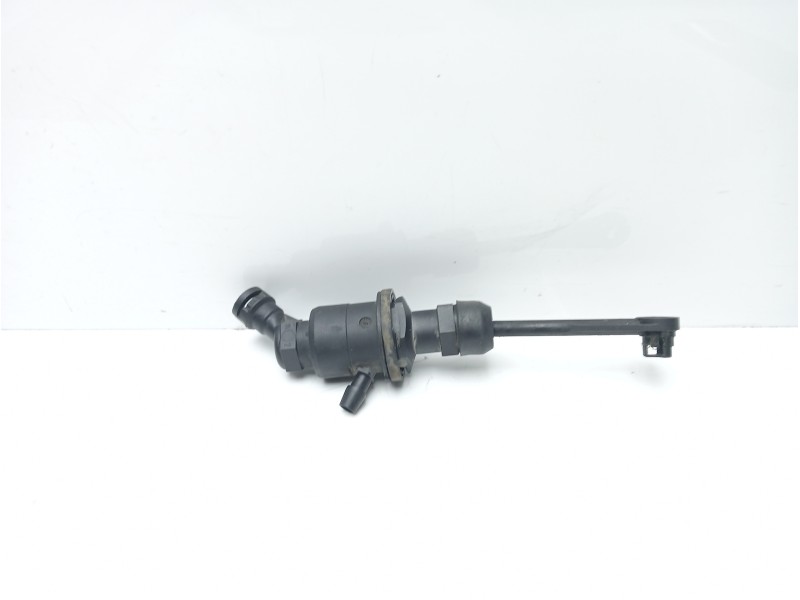 Recambio de bomba embrague para renault koleos dynamique pack2 referencia OEM IAM 30610JY40B 2021005 