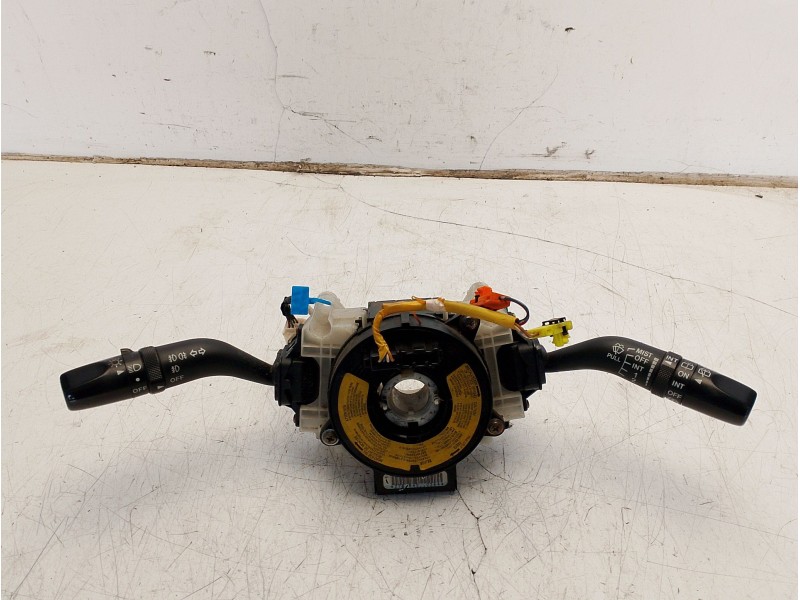 Recambio de mando multifuncion para mazda 6 hatchback (gg) 2.0 di (gg14) referencia OEM IAM GJ5M17D318  