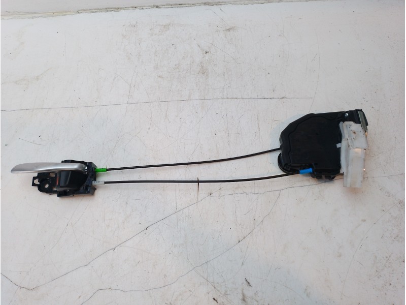 Recambio de cerradura puerta delantera izquierda para toyota c-hr referencia OEM IAM 6904002491  